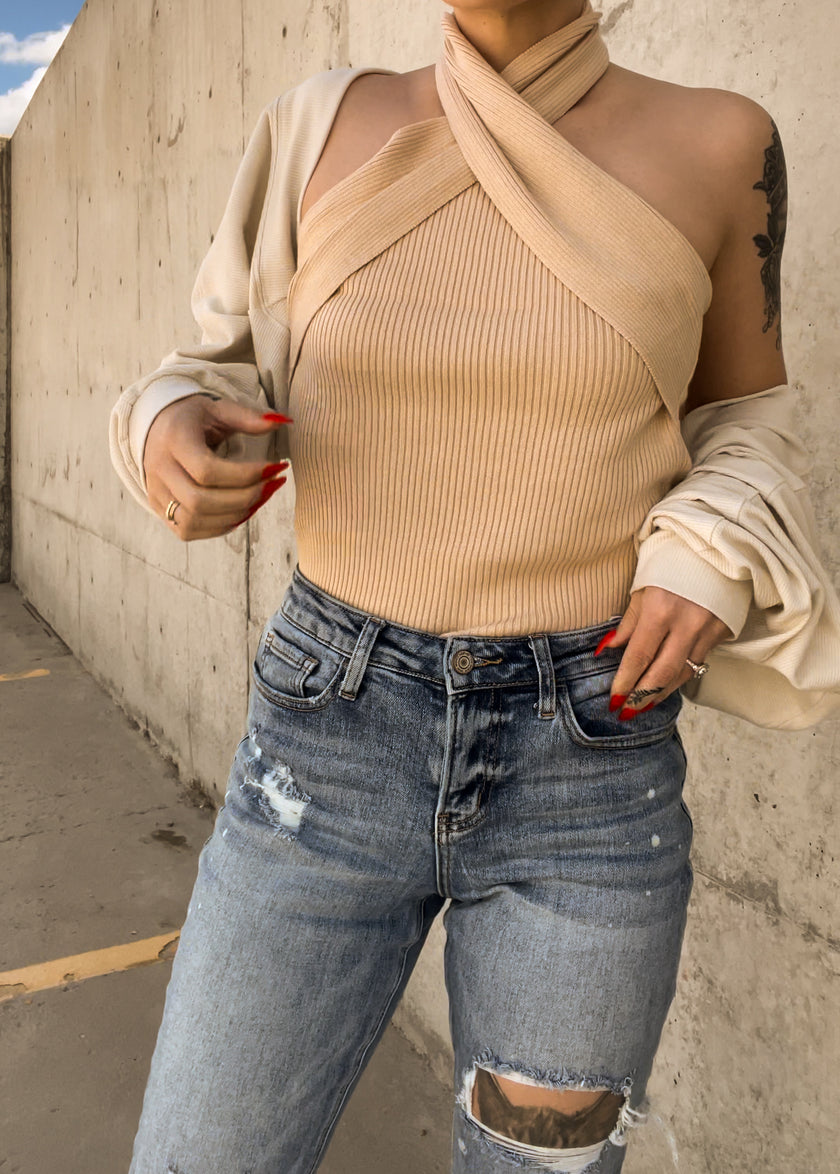 Knit Halterneck